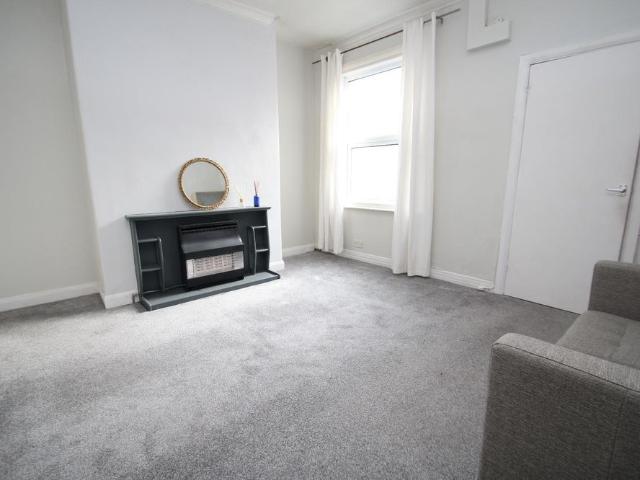 Apartment for rent in Gledhow Park, Leeds