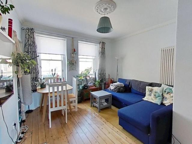 Apartment for rent in Southside, Scotland