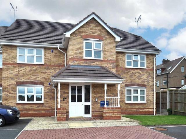 Flat for rent in Great Chatwell, Staffordshire