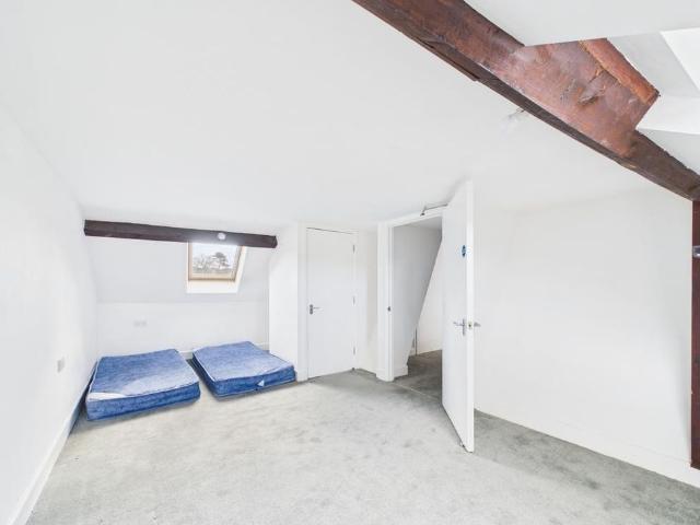 Apartment for rent in Stroud, School House