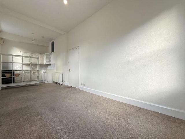 Apartment for rent in Strode, Devon