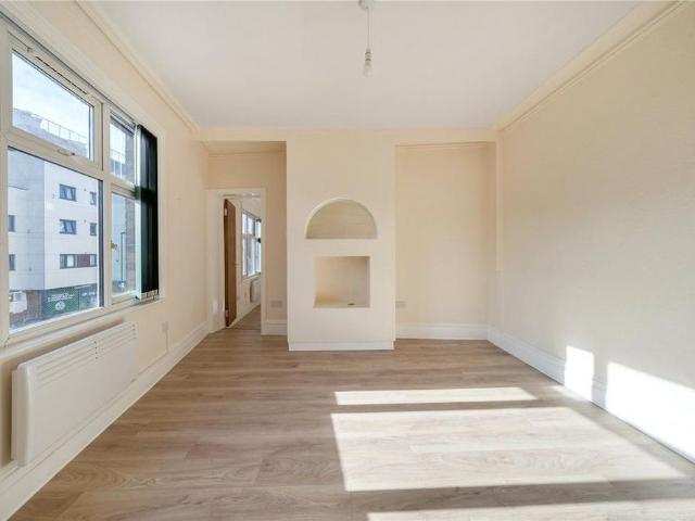 Apartment for rent in London Borough of Croydon, Thornton Heath