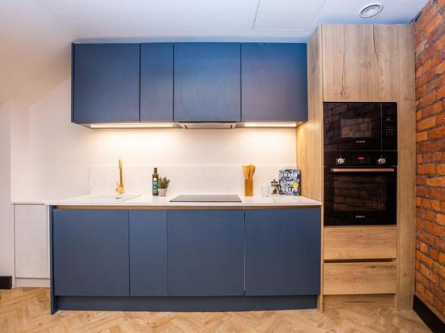 Flat for rent in City Centre, Georgia