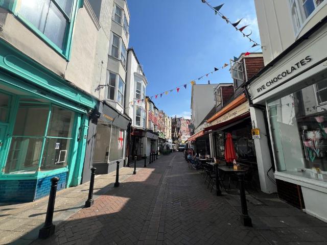 Flat for rent in Old Town, Guestling Green