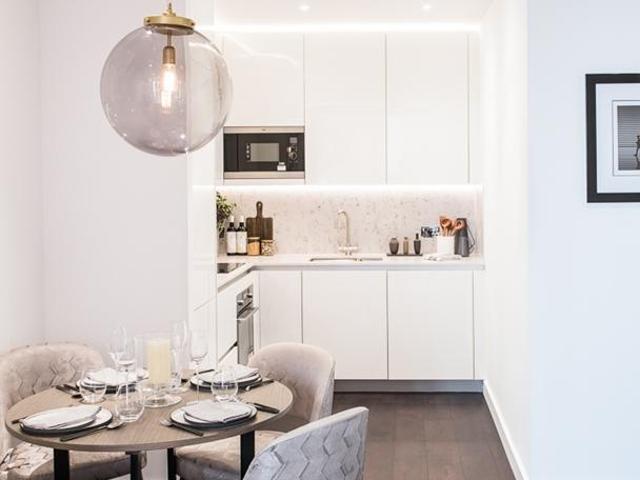 Flat for rent in Nine Elms, Greater London
