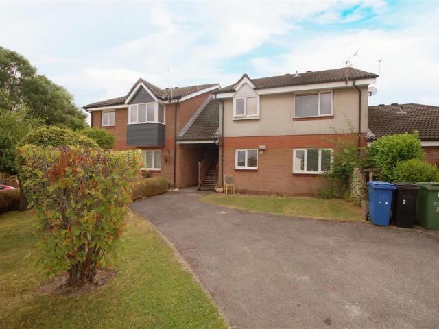Flat for rent in Reddish, Greater Manchester