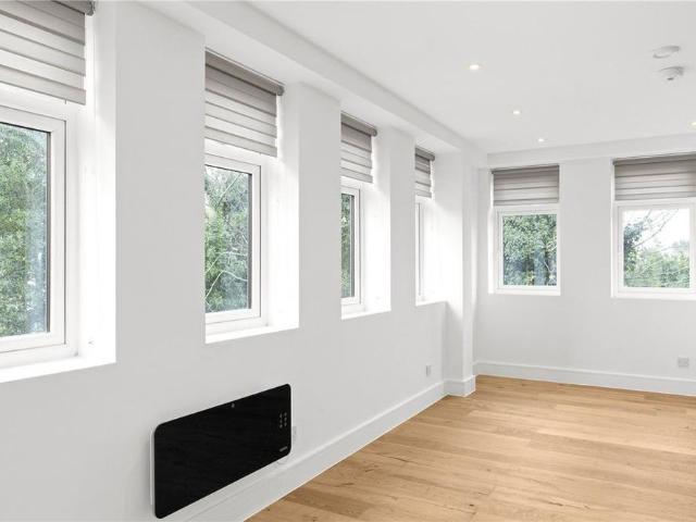 Apartment for rent in Chalkwell, Oad Street