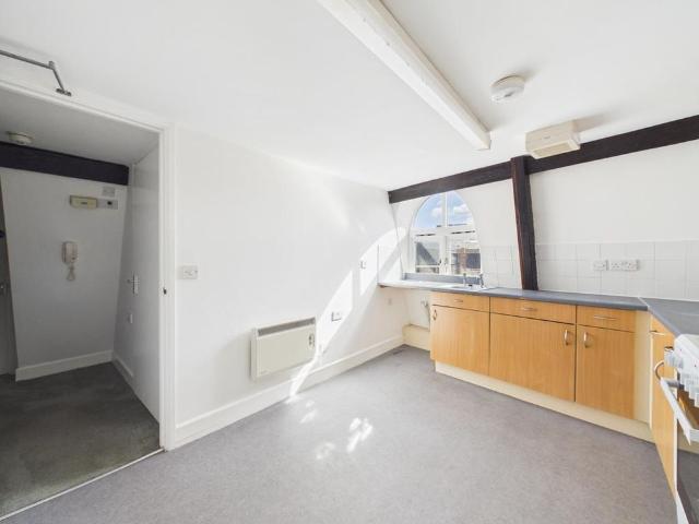 Apartment for rent in Stroud, School House