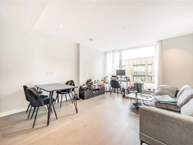 Apartment for rent in Kennington, Greater London