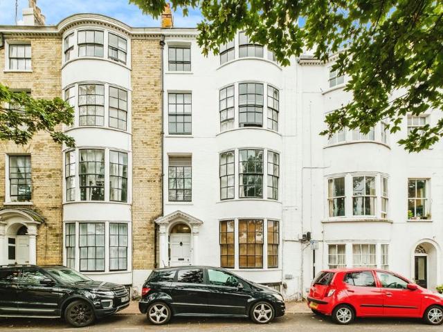 Flat for rent in Worthing, West Sussex