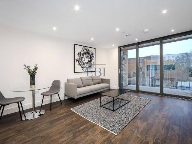 Apartment for rent in Birch Green, Lower Halliford