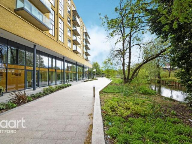 Flat for rent in Monks Orchard, Kent