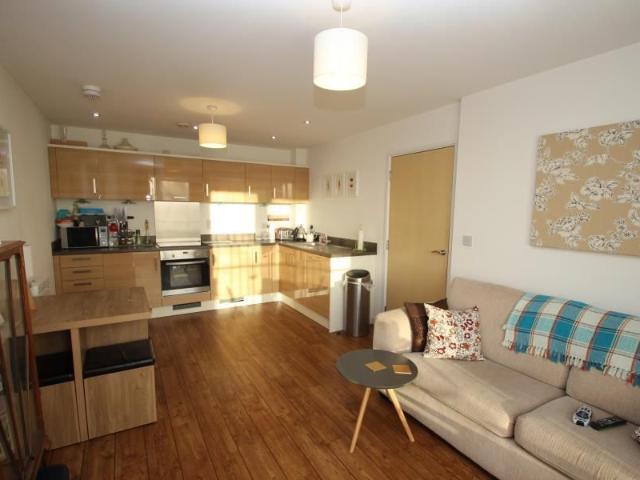 Apartment for rent in Horsell, Woking