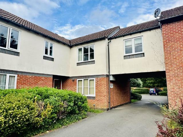 Flat for rent in Berrick Salome, Oxfordshire