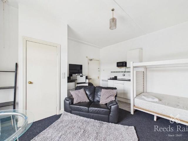Apartment for rent in Highfields, Huddersfield