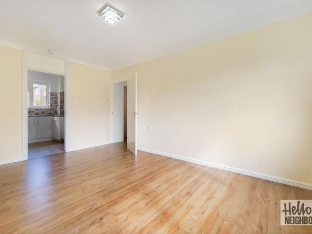 Apartment for rent in Swallowfields, Blackhills