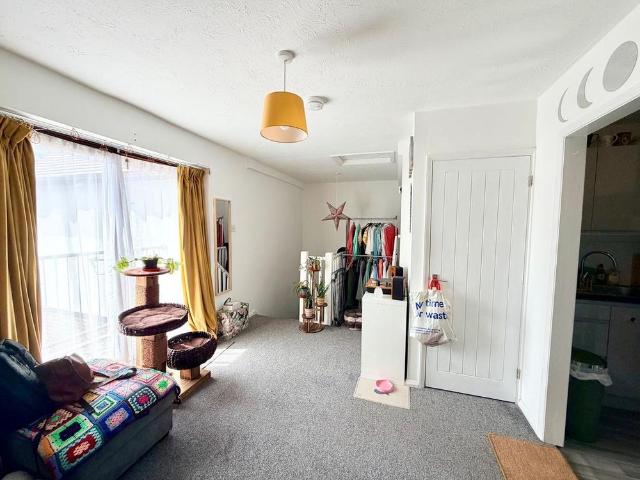 Apartment for rent in Midway, Kent