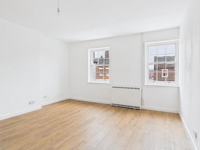 Apartment for rent in Catchems End, Wyre Forest
