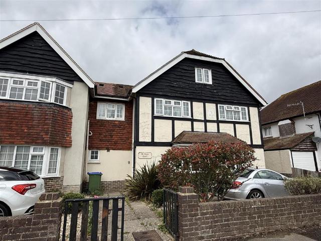 Flat for rent in Clapham, West Sussex