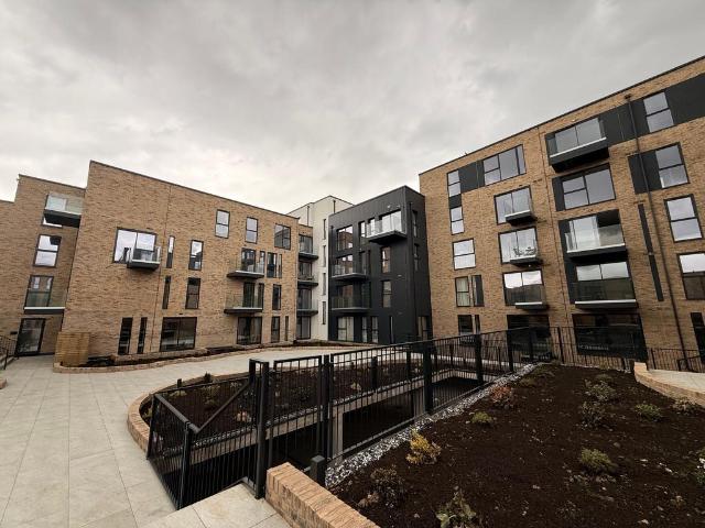Flat for rent in The Stow, Harlow