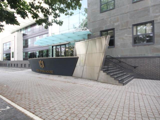 Flat for rent in Slough