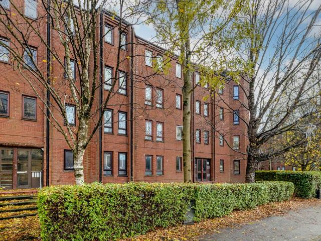 Flat for rent in Woodside, Scotland