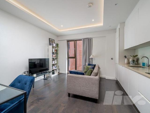 Apartment for rent in Swiss Cottage, Greater London