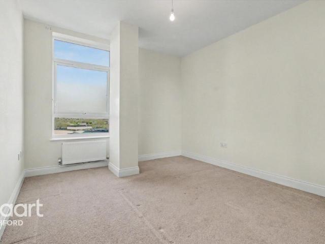 Flat for rent in Repton Manor, Bridgefield