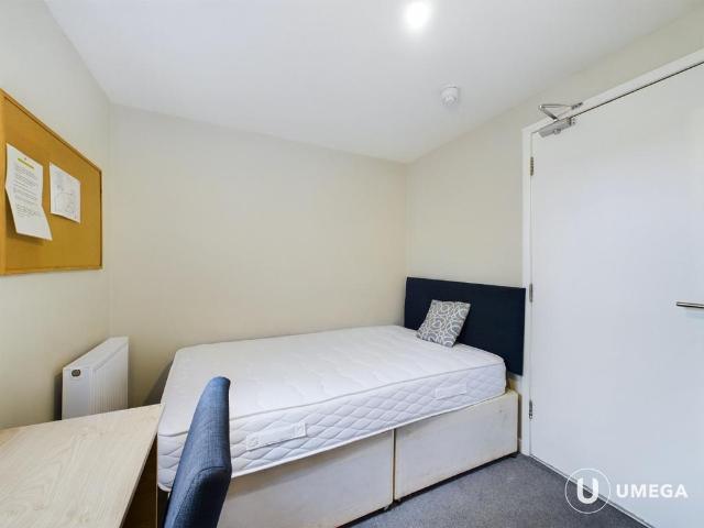 Flat for rent in Southside, Scotland