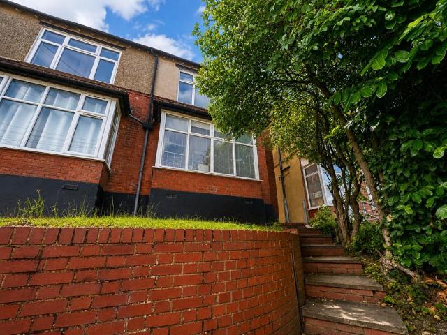 Flat for rent in Spring Park, Luton