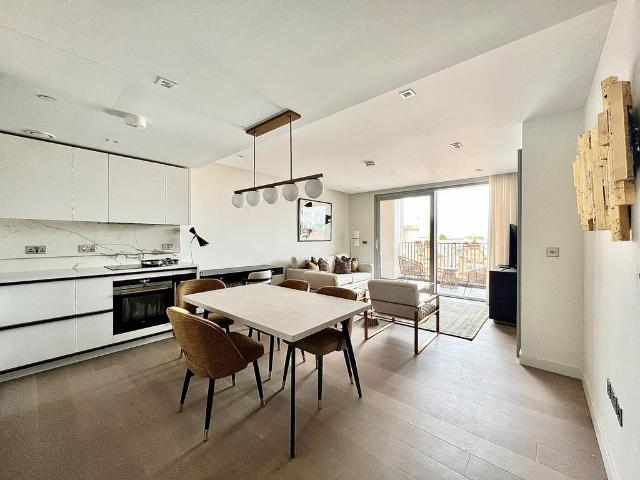 Flat for rent in Paddington, Isle Of Man