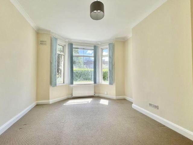 Apartment for rent in Lower Green Esher, Blackhills
