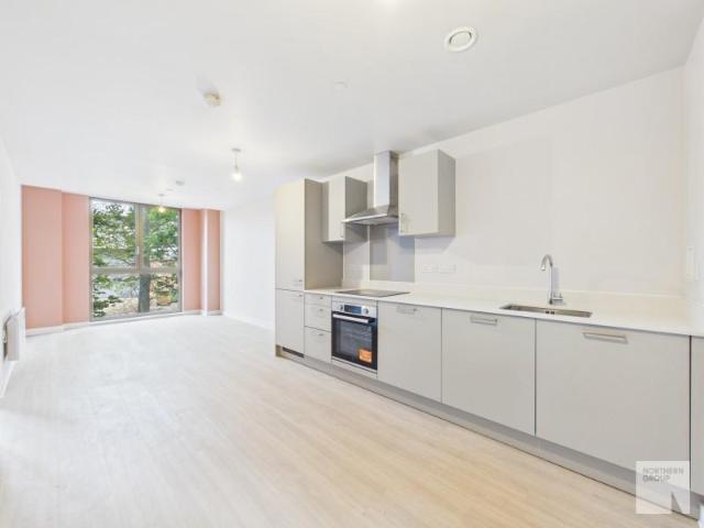 Flat for rent in Wharfside, Trafford Park
