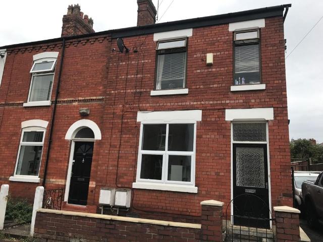 Flat for rent in Hazel Grove, Greater Manchester