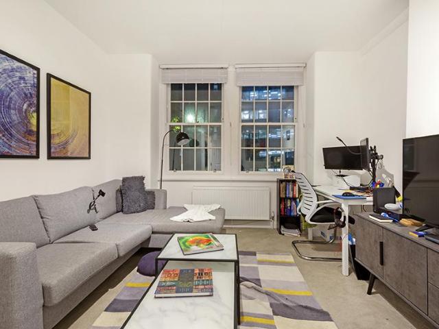 Flat for rent in Greater London