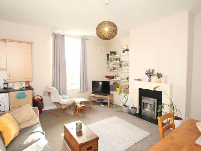 Apartment for rent in Hyde Park, West Yorkshire