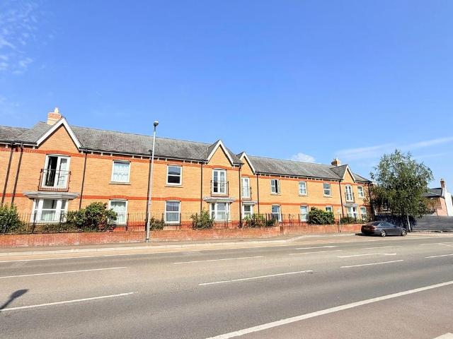 Flat for rent in North Town, Rumwell