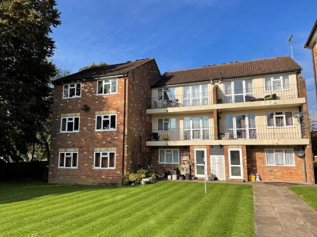 Flat for rent in Bovingdon Green, Dacorum