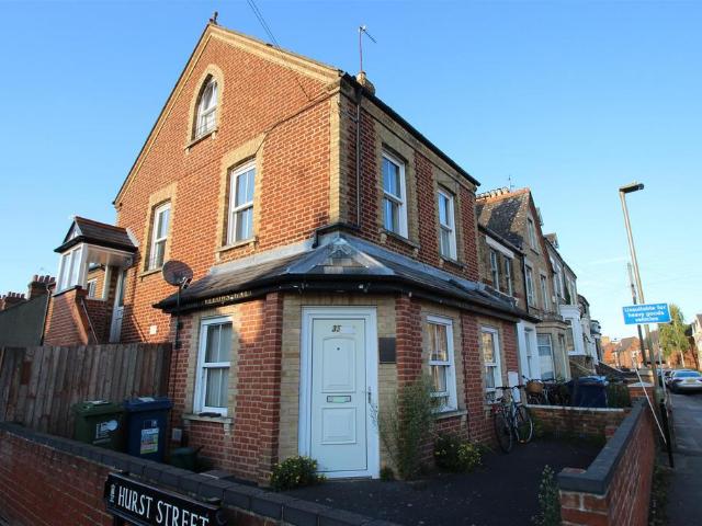 Flat for rent in The Slade, Oxfordshire