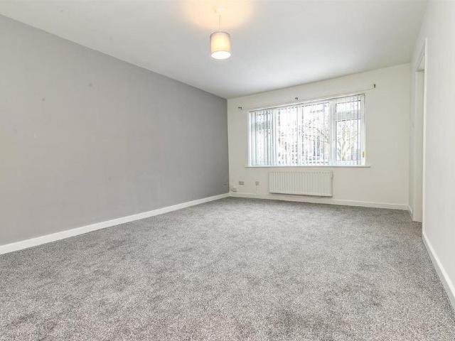 Apartment for rent in Sale Moor, Trafford Park