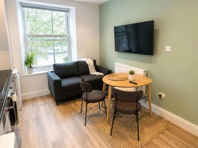 Apartment for rent in Hotwells, Feckenham