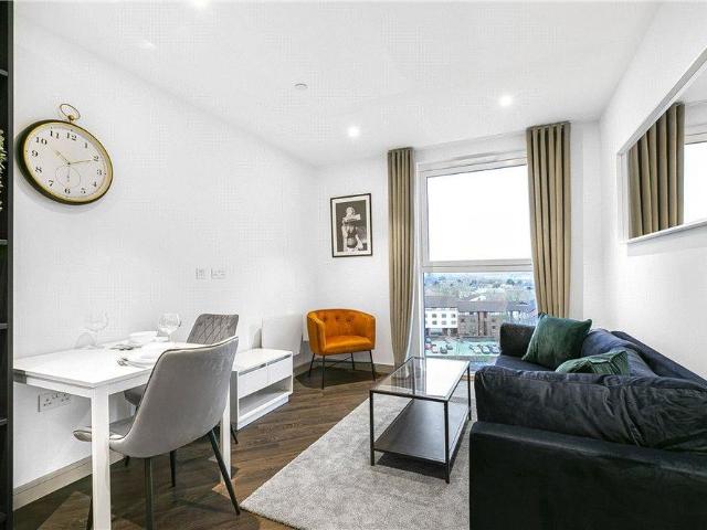 Apartment for rent in Birch Green, Lower Halliford
