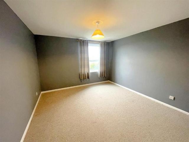 Apartment for rent in Brompton, Gillingham