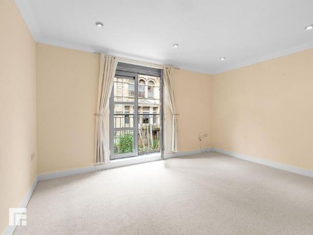 Apartment for rent in Castle Quarter, Falcon Lodge