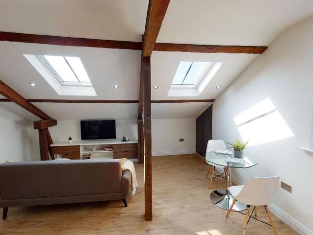 Apartment for rent in Hyde Park, West Yorkshire