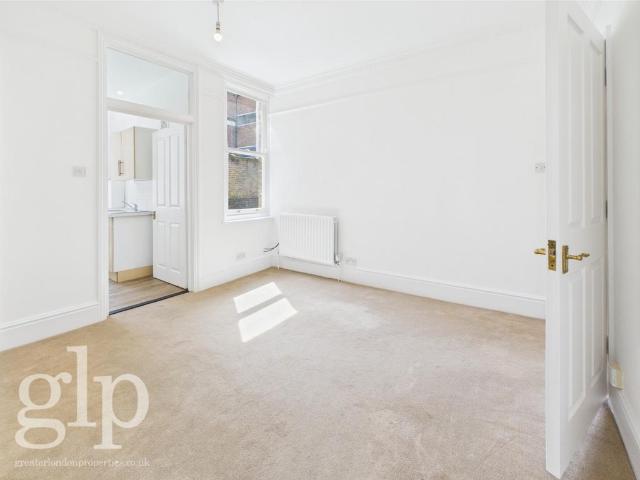 Flat for rent in Holborn, Greater London