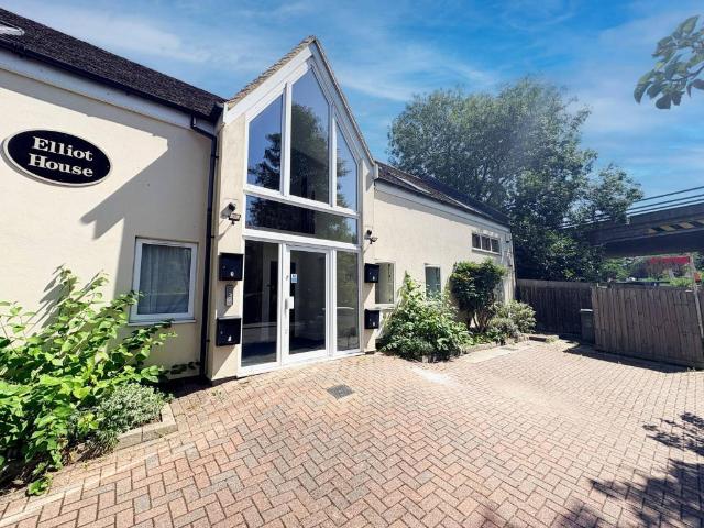 Flat for rent in Loughton, Milton Keynes