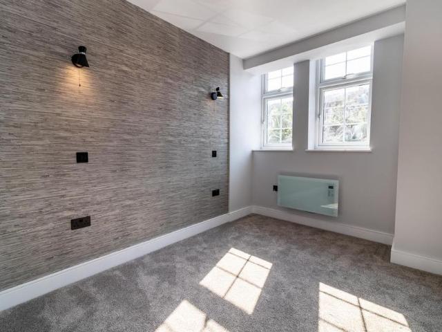 Apartment for rent in Southfields, Greater London