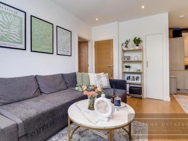 Apartment for rent in London Borough of Barnet, Greater London
