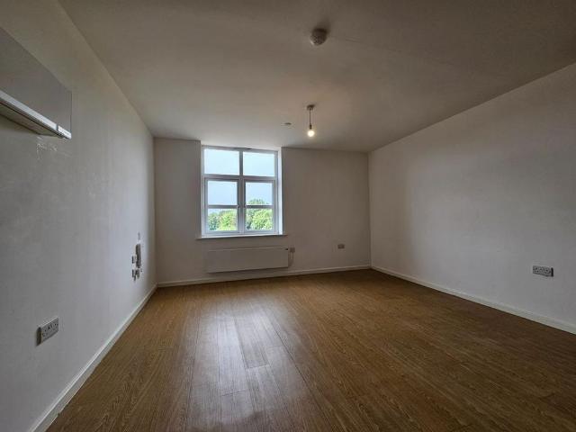 Apartment for rent in The Haulgh, Lee Bank